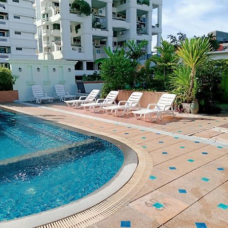 Woraburi Sukhumvit Hotel Bangkok Buitenkant foto