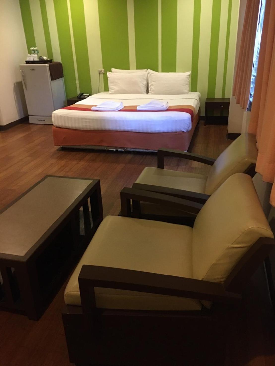 Woraburi Sukhumvit Hotel Bangkok Buitenkant foto